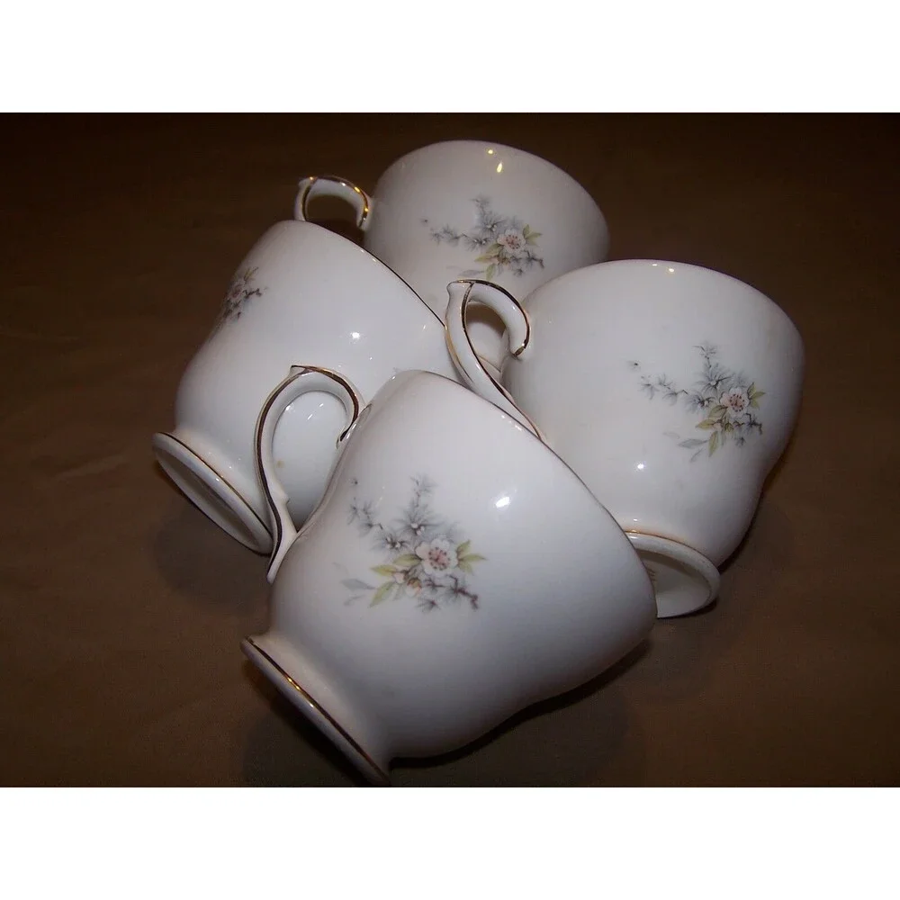 Duchess Fine Bone‎ China Made in England Set of 4 cups